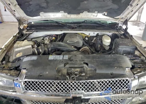 2003 Chevrolet Silverado K1500 из США, поврежденный, VIN 1GCEK19T53E334776